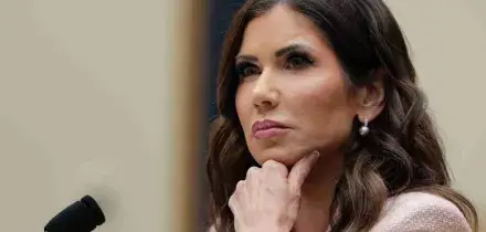 Trump licenzia Noem. Mullin nuovo segretario Sicurezza nazionale