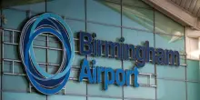 Incidente aereo a Birmingham, scalo chiuso per atterraggio d'emergenza