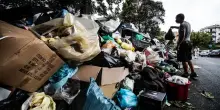 Sfrattata per morosit&agrave;, inquilina lascia 450 Kg di rifiuti in casa