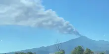 Eruzione Etna, chiuso l'aeroporto di Catania: sospese attivit&agrave; di volo