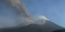 Nuova bocca eruttiva sull'Etna, stop a voli in arrivo fino alle 19