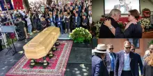 Funerali Carlo Petrini, l'ultimo saluto a Pollenzo. FOTO