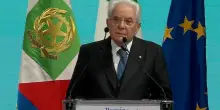 Mattarella: violenze inaccettabili, solidariet&agrave; a Forze dell'Ordine
