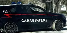Botte, vessazioni e abusi sui figli piccoli: mamma arrestata a Catania