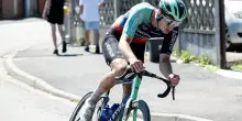 Giro Next Gen, Kasper Haugland vince la 1^ tappa e indossa la maglia rosa
