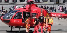 Attacco a Londra, eliambulanza atterra a Trafalgar Square. FOTO