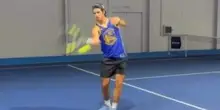 Alcaraz, allenamento con la mano destra dopo l'infortunio