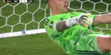 Nec-Levski Sofia, clamoroso errore del portiere Vutsov
