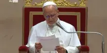 Papa: in Curia cessino smanie di primeggiare e i sotterfugi
