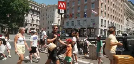 Crisi natalit&agrave;, nascite al minimo storico, 355 mila nel 2025