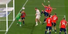 Hojlund in gol con la sua Danimarca contro la Norvegia
