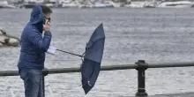 Meteo, oggi allerta gialla in 7 regioni per temporali: zone a rischio