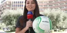 VIDEO. Roma-Real, un tifoso spera nell'autografo di Mourinho sul pallone della finale di Conference