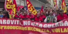 Torino, proteste in piazza contro carovita e riarmo