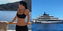 Kylie Jenner in vacanza in Sardegna (su uno yacht da 50 milioni)
