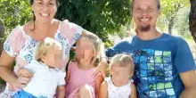 Famiglia nel bosco, incontro bambini-genitori in casa di Palmoli
