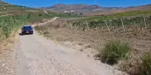 Incidente sul lavoro, muore incastrato in una mietitrice