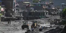Alluvione Nepal e Tibet, 750 morti. Tre italiani dispersi. LIVE