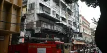 India, incendio in un albergo a Calcutta: almeno 9 morti