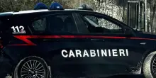 Carrara, rapina in gioielleria: titolare 74enne aggredito a sprangate