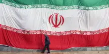 Iran, militari 'pronti a guerra'. Media: Khamenei nascosto in rifugio