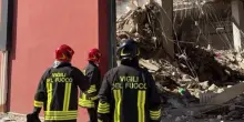 Esplosione a Messina, sventrata palazzina: feriti e 6 dispersi. LIVE