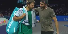 Cobolli si ritira in lacrime: Berrettini ai quarti