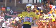 Tour, Pogacar batte il record di Pantani sull'Alpe d'Huez