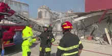 Palazzina esplosa a Messina, soccorritori al lavoro