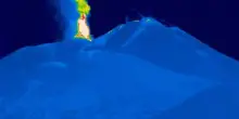 Etna in eruzione, sospesi gli atterraggi a Catania fino alle 17