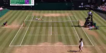 Muchova, vol&eacute;e in tuffo contro Gauff a Wimbledon