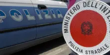 Ragazzina dimenticata in autogrill sulla A2: soccorsa dalla Polstrada