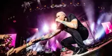 Otto anni senza Chester Bennington, anima dei Linkin Park: cosa resta