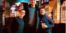 Una pinta a Londra con Nowitzki? L'incredibile racconto di due tifosi italiani