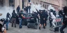Proteste contro caro-vita, scontri a Milano. Tensioni anche a Torino