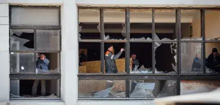 Guerra Ucraina Russia, attacco russo a Dnipro: 2 morti. LIVE