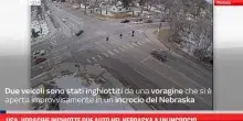 Usa, voragine inghiotte due auto nel Nebraska a un incrocio