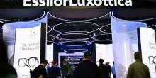 Essilux punta a salire fino al 20% in Nikon, trattative in corso