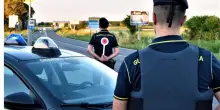 Udine, sequestro 60mila euro in contanti su Rolls Royce dalla Romania