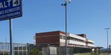 Sassari, incendio nel carcere: detenuto muore carbonizzato