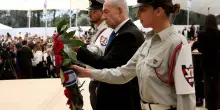 Media: Netanyahu e ministri contestati a commemorazione soldati morti