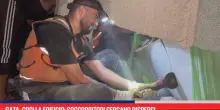 Gaza, crolla edificio: soccorritori cercano dispersi