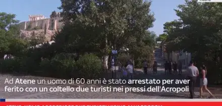 Atene, uomo aggredisce due turisti vicino all'Acropoli