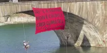 Torino, protesta Extinction Rebellion per il clima