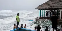Uragano Polo diretto verso le Hawaii, allerta per possibili alluvioni