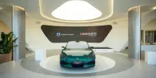 Denza, aperto il primo show-room in Italia del brand premium BYD