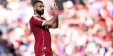 Salah esce tra gli applausi di Anfield Road dopo infortunio muscolare