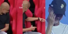 VIDEO. Avete presente il meme di Guardiola che parla da solo in panchina? Pep lo rivede e reagisce cos&igrave;