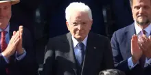 Roma, Mattarella accolto tra gli applausi sul Centrale