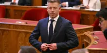 Ungheria, Magyar giura da premier e promette un 'cambio di regime'